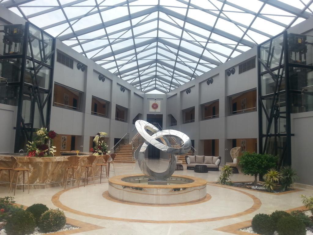 Tio Sea Resort Аль-Хор Экстерьер фото Interior of the university