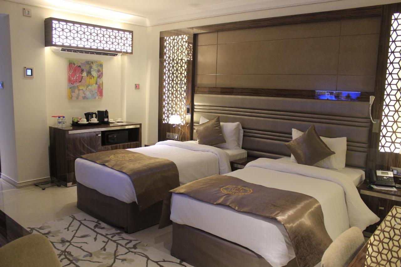 Tio Sea Resort Аль-Хор Экстерьер фото A room at the hotel